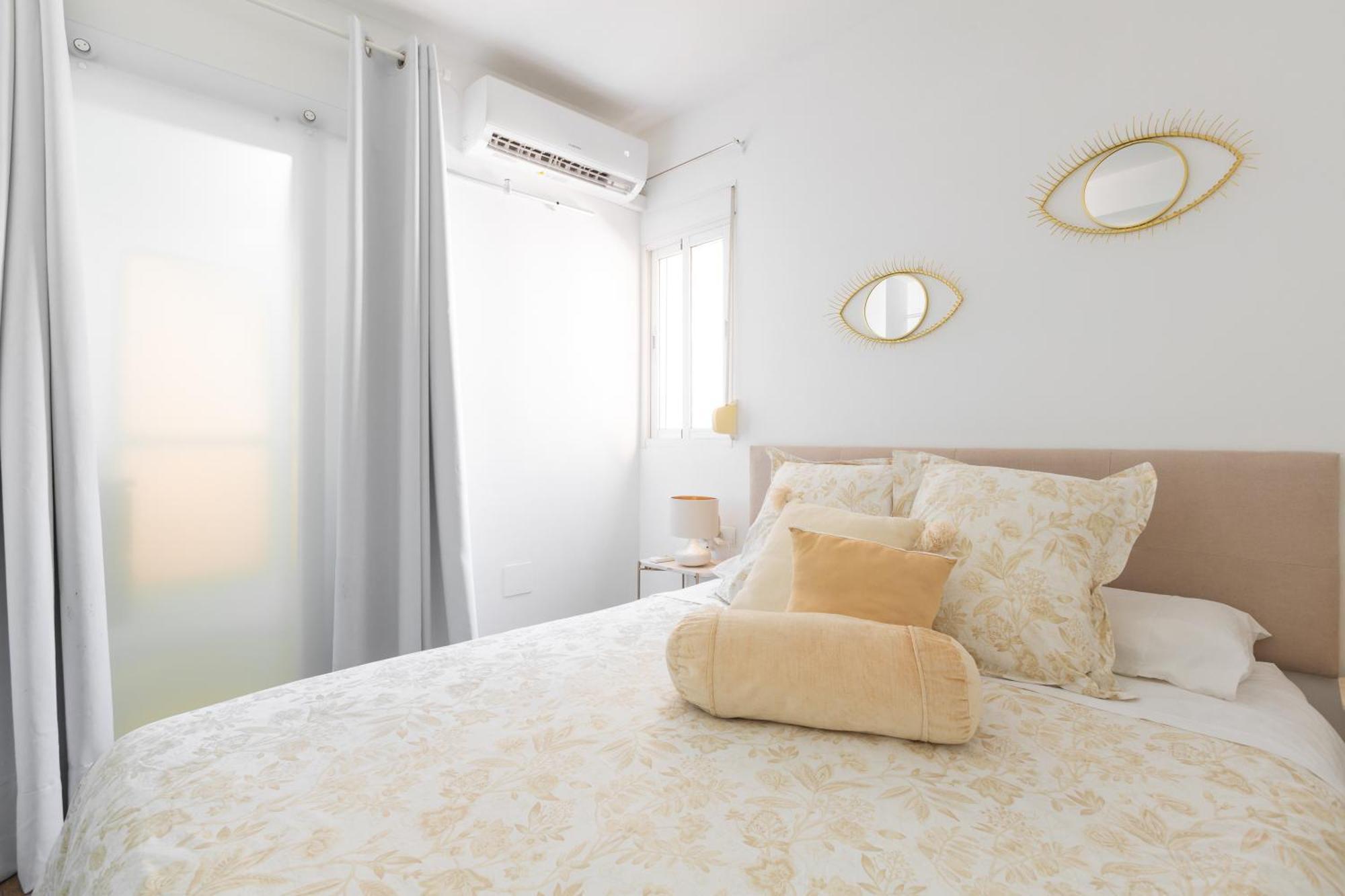 Puerta Del Centro Apartment Malaga Ngoại thất bức ảnh